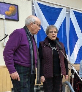 Rena & Bob sing at the Ceilidh.